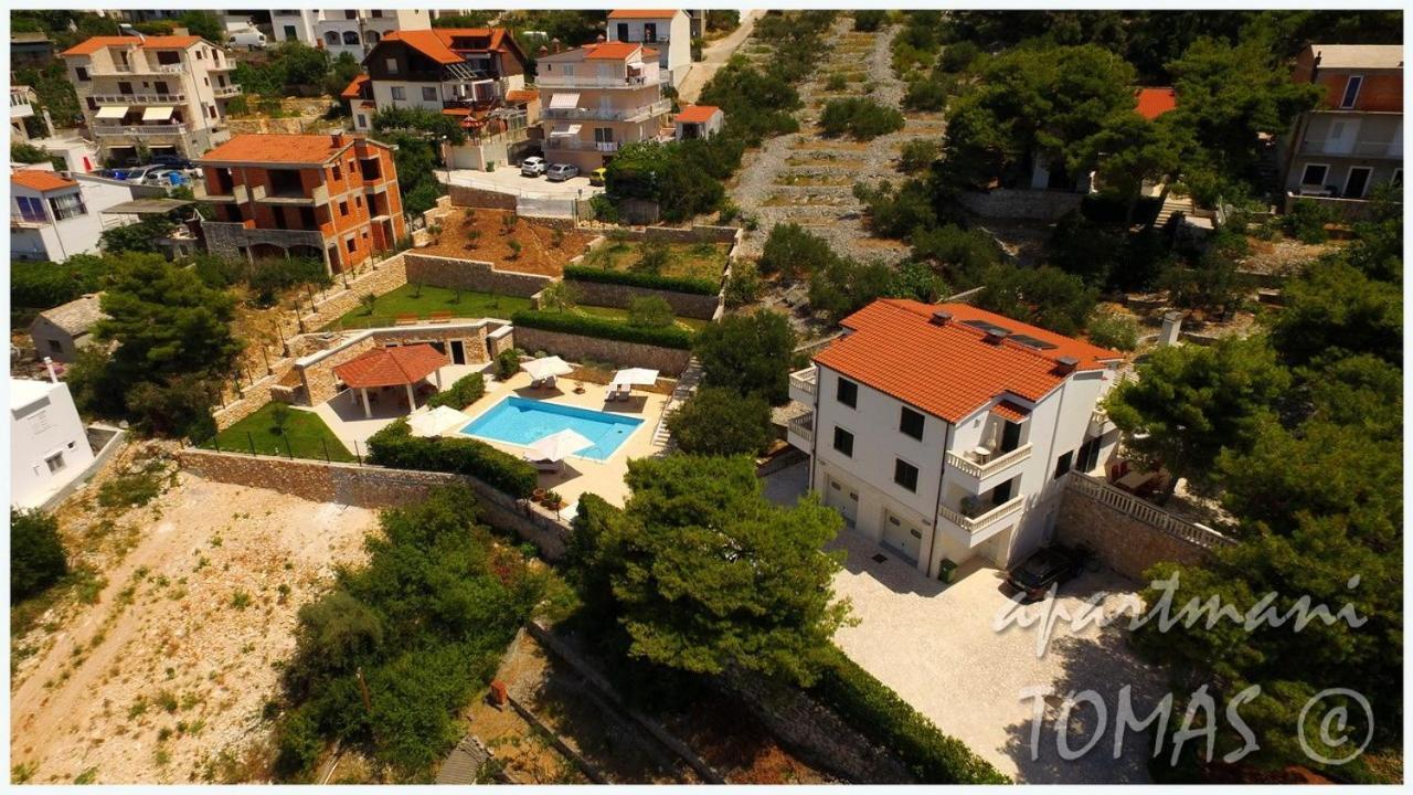 Apartments Tomas Primosten Exterior photo